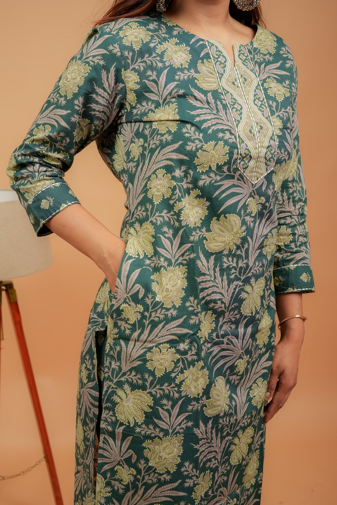 Aaliya-Dark green cotton kurta set with mul dupatta