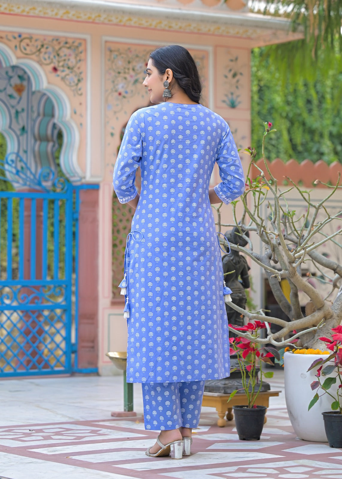 Anshi-Blue cotton straight kurta set with embriodered neckline