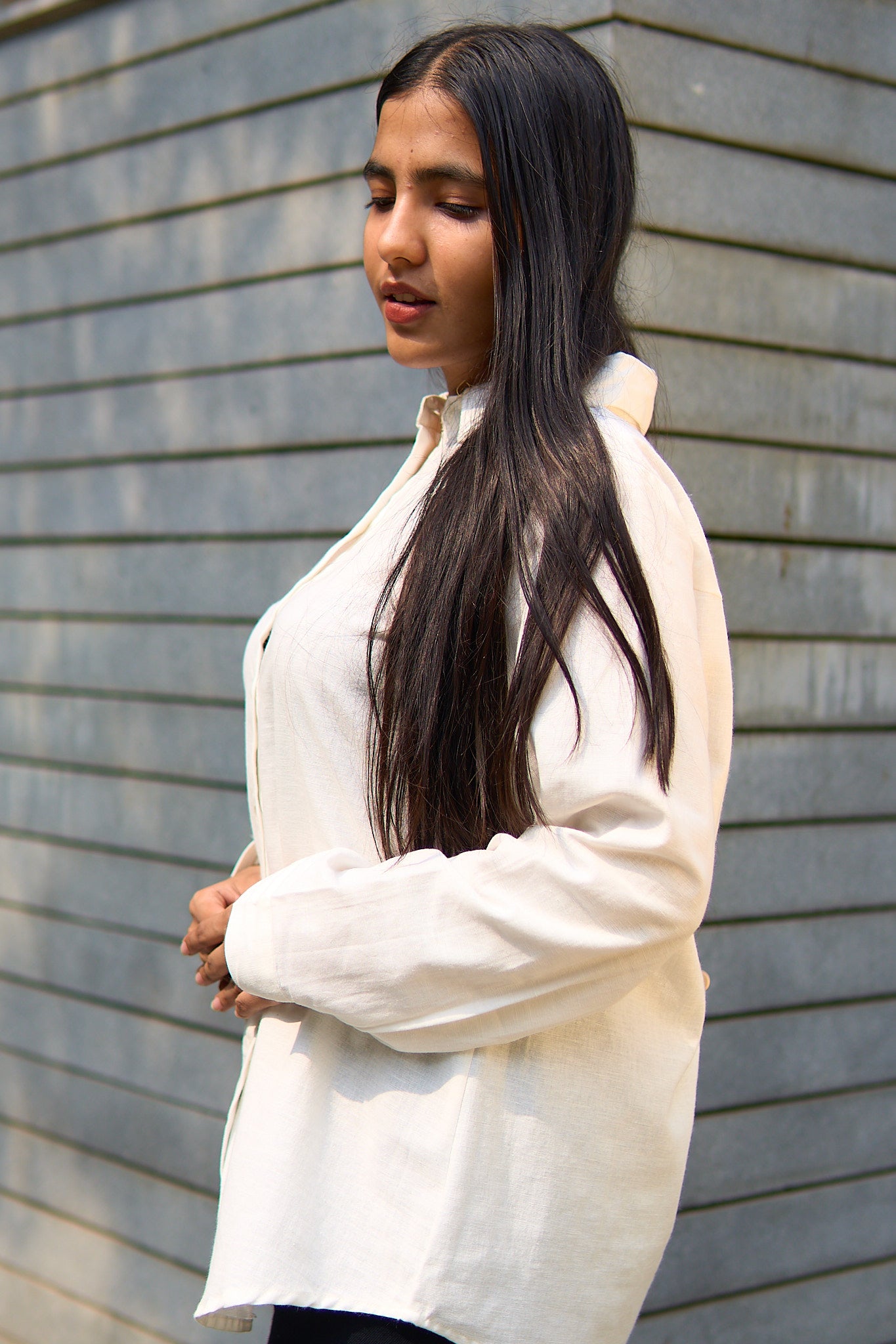 Chahna- White linen blend women shirt.