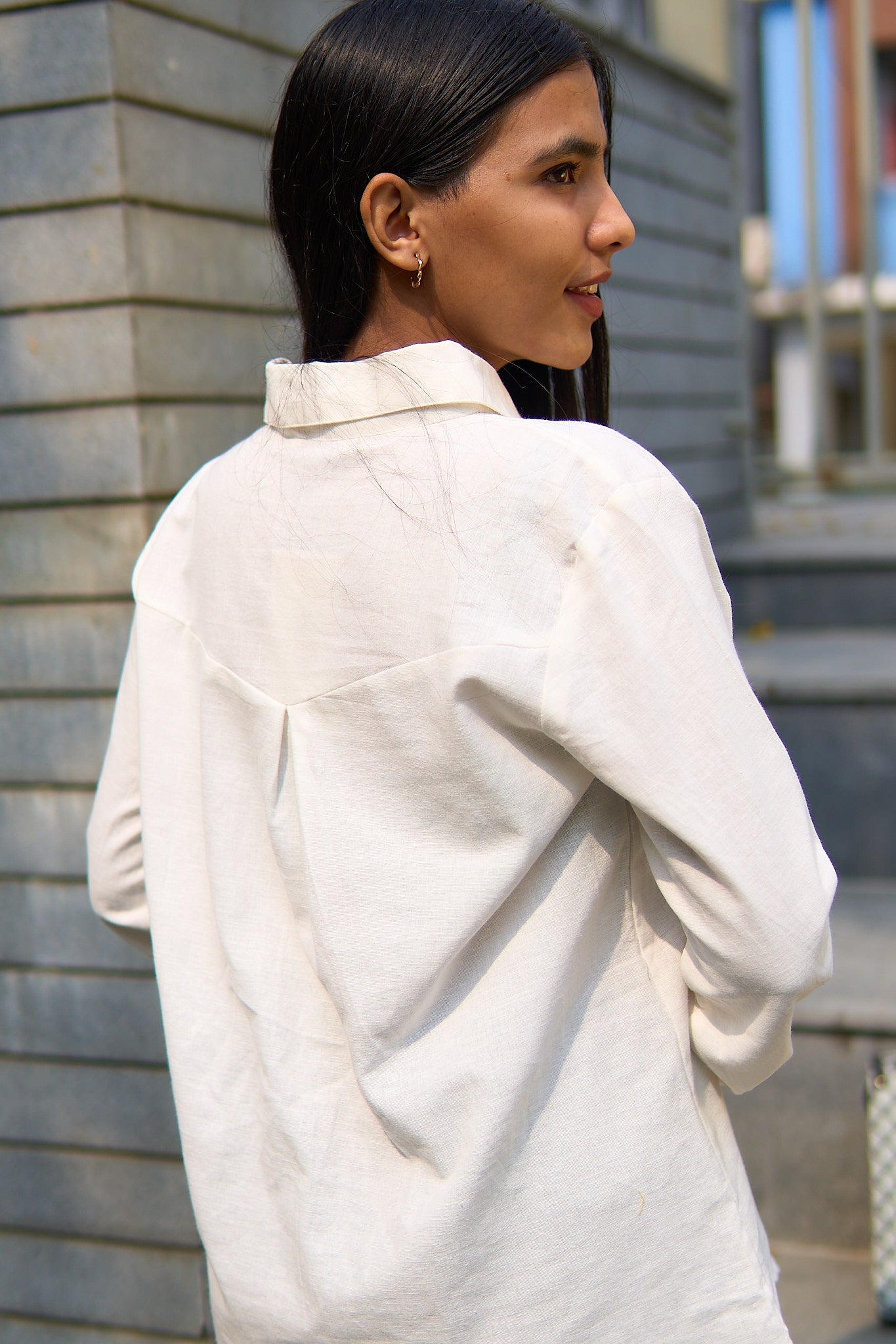 Chahna- White linen blend women shirt.