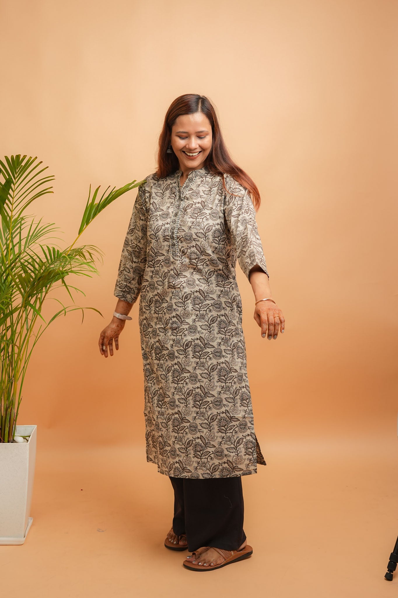 Kaalaka-Cotton floral print brown kurta