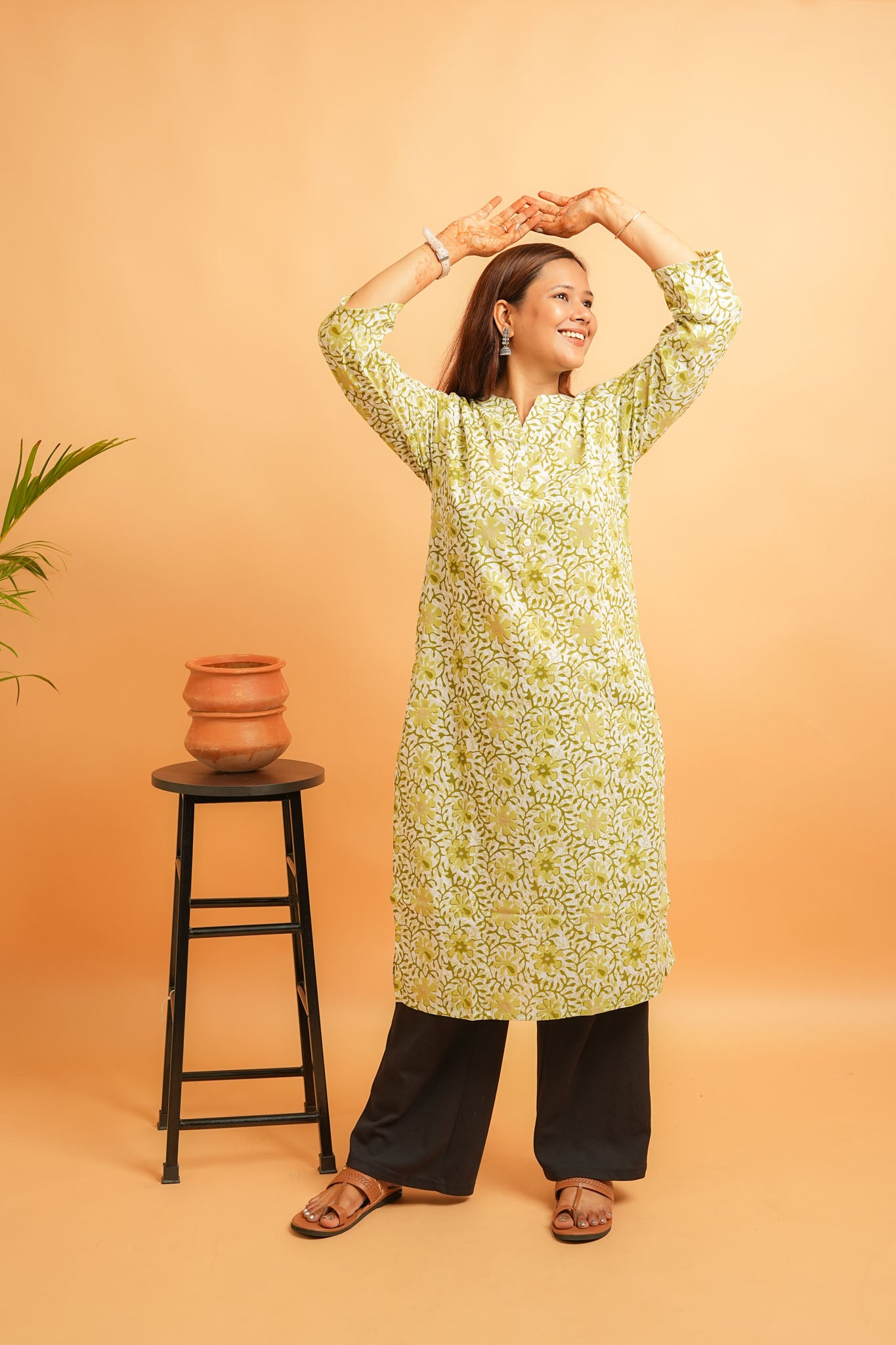 Kabani-Green cotton flex straight kurta