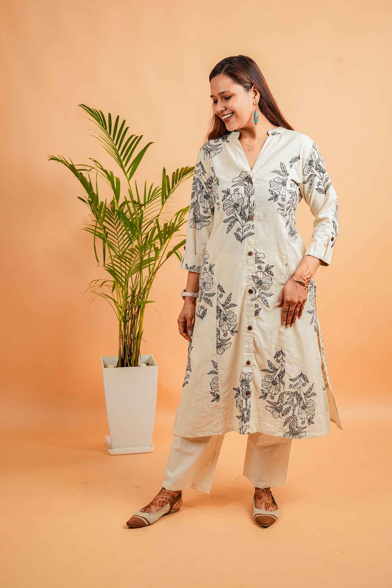 LIKA- NATURAL& BLACK COTTON FLEX CO-ORD SET