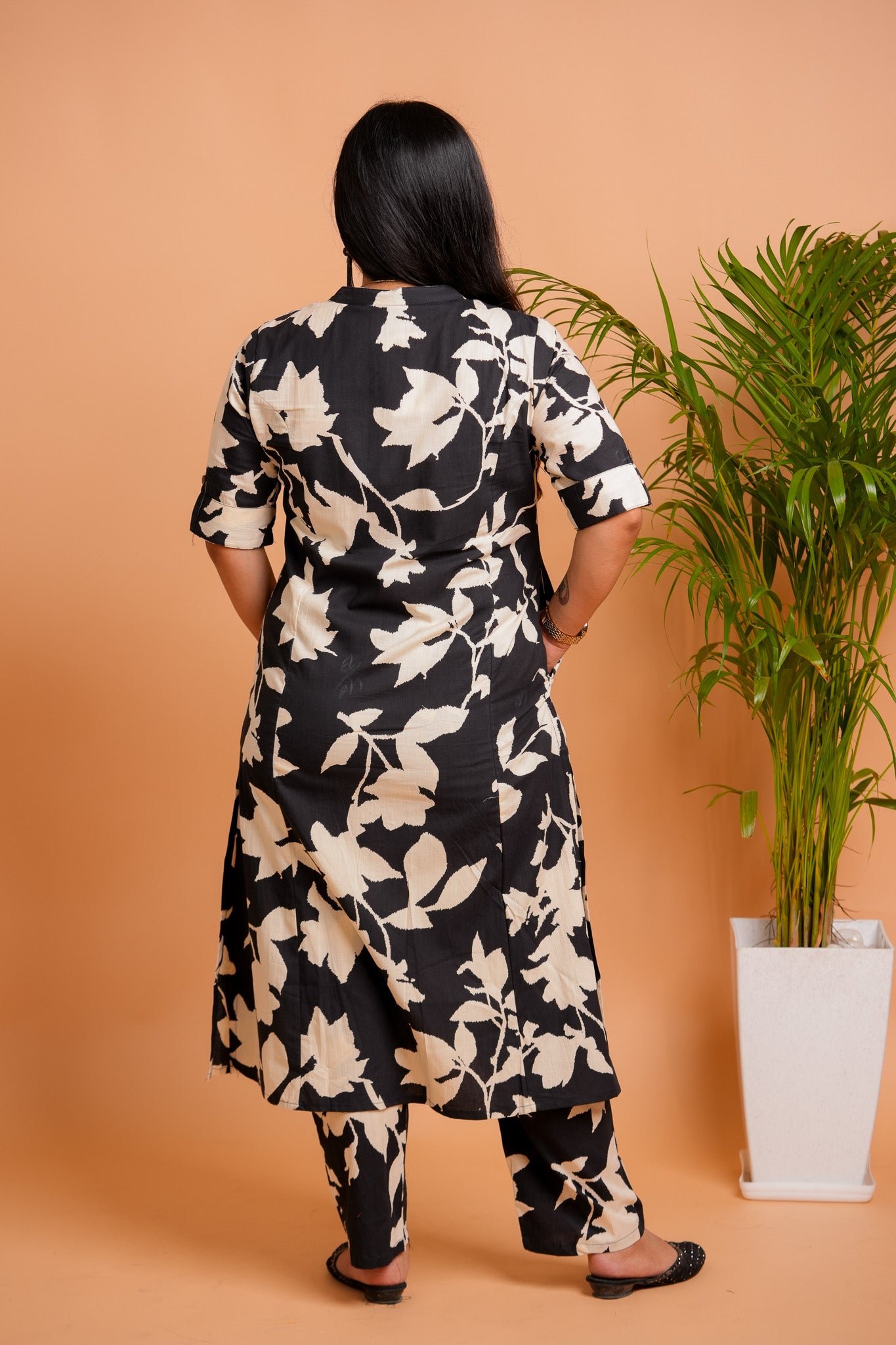 LOMA - BLACK AND CREAM CO-ORD SET