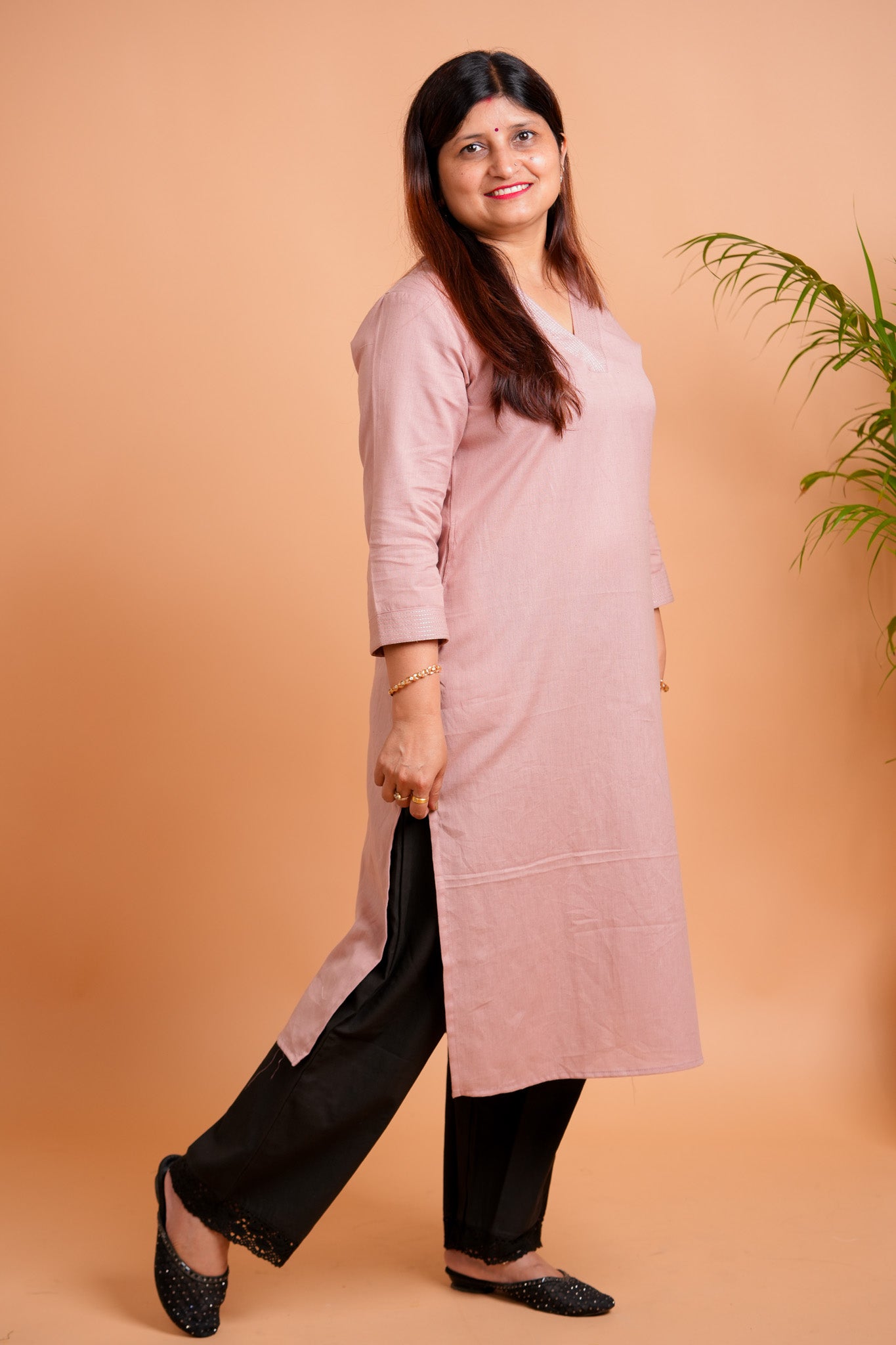 KYRA- PEACH V-NECK KURTA