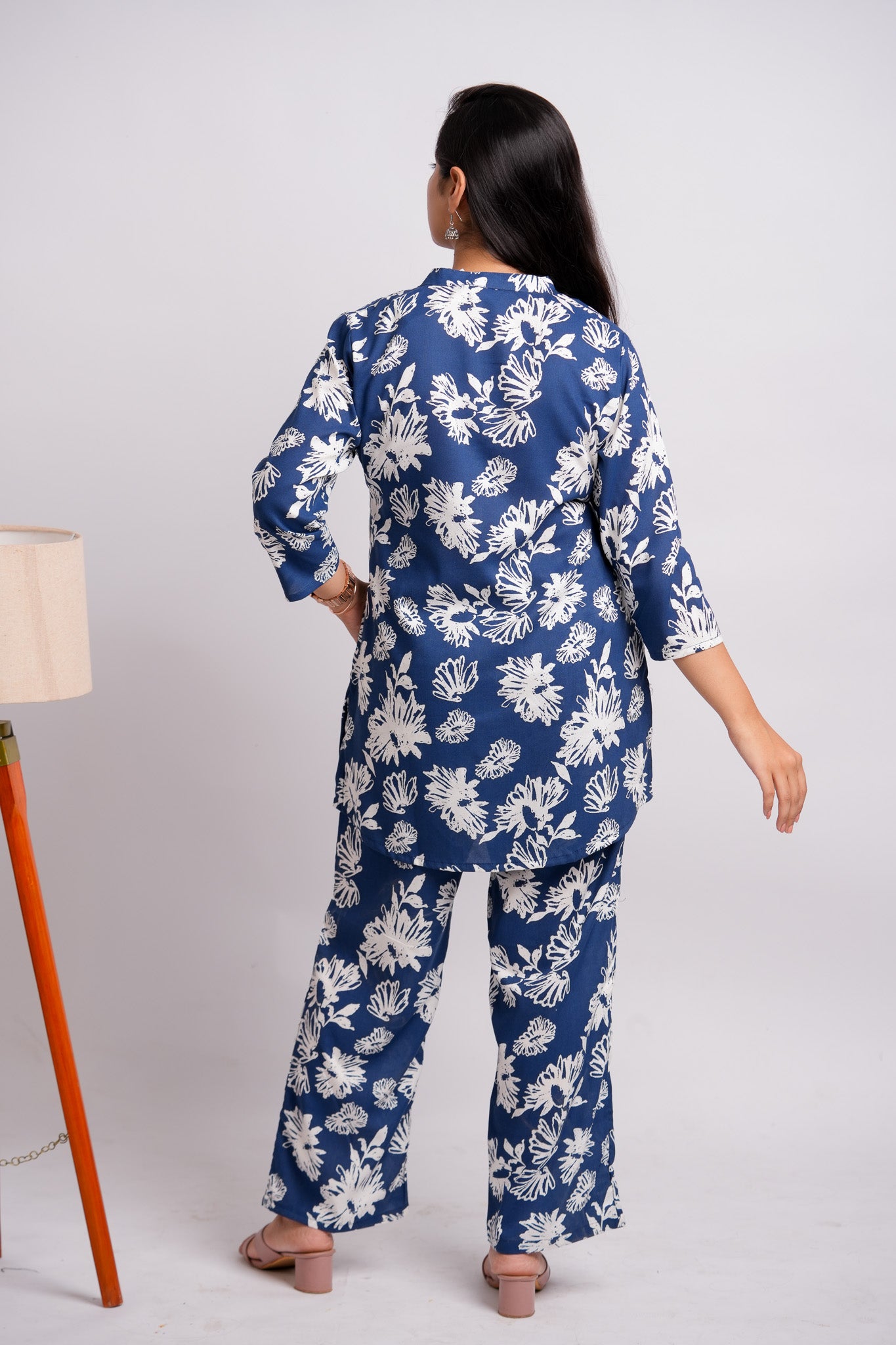 LUMI- NAVY AND WHITE CO-ORD SET