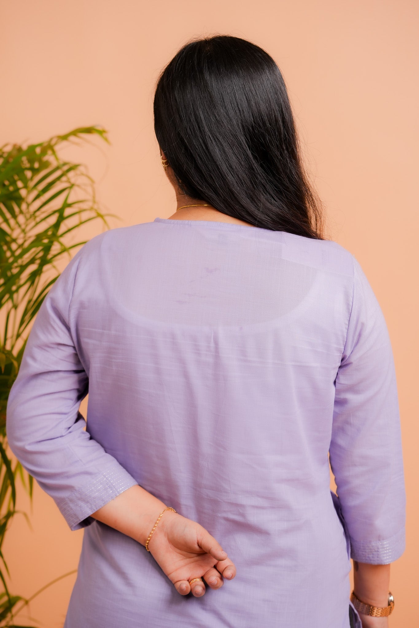 KOVI- LILAC V-NECK KURTA