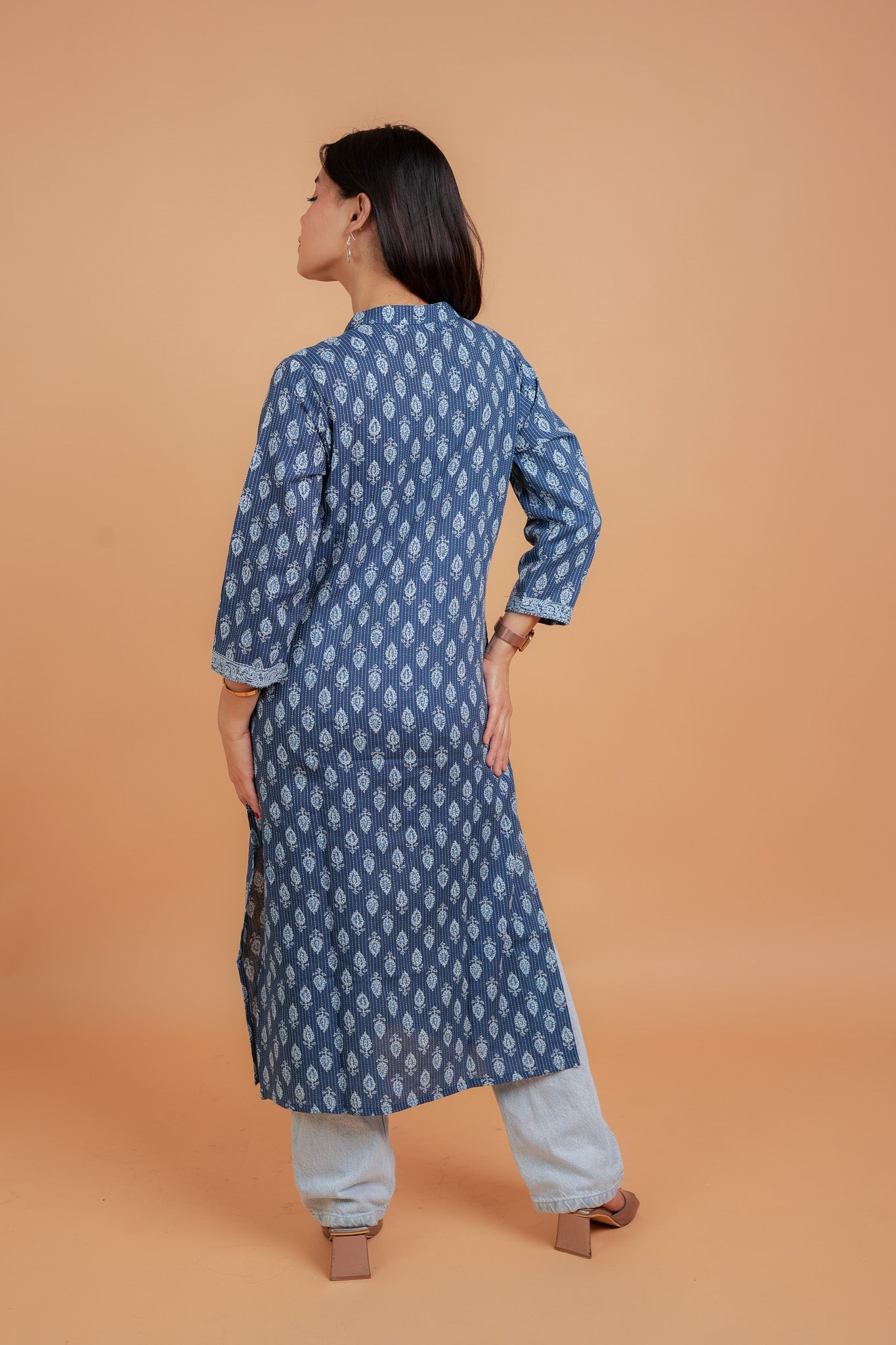 Kaakali-Indigo cotton katha kurta