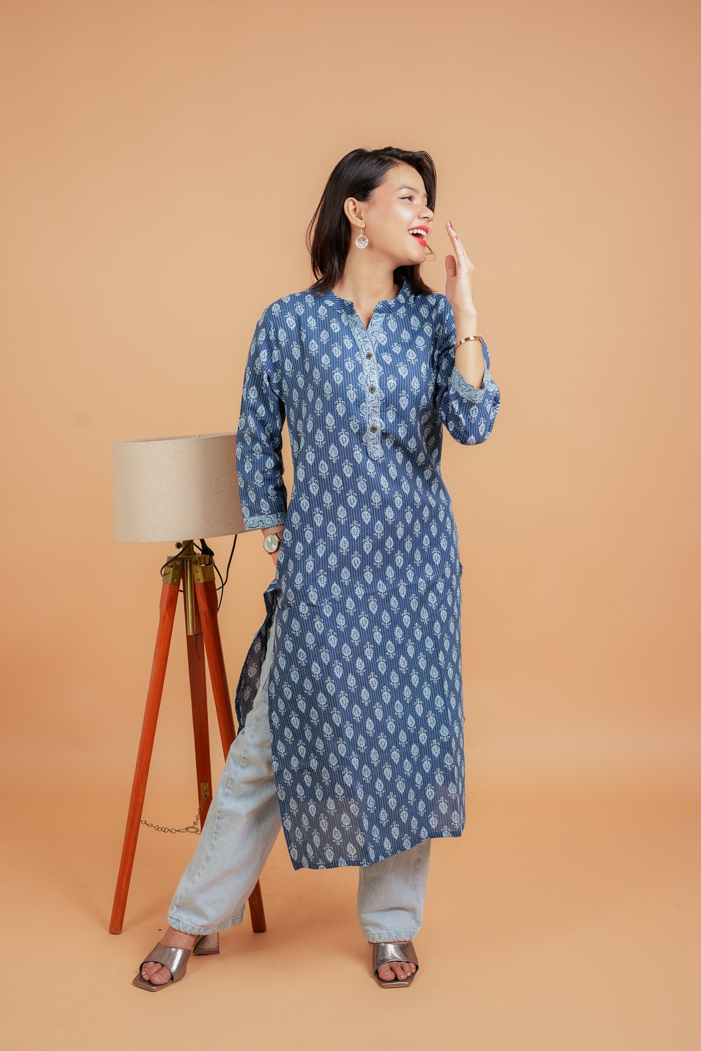 Kaakali-Indigo cotton katha kurta
