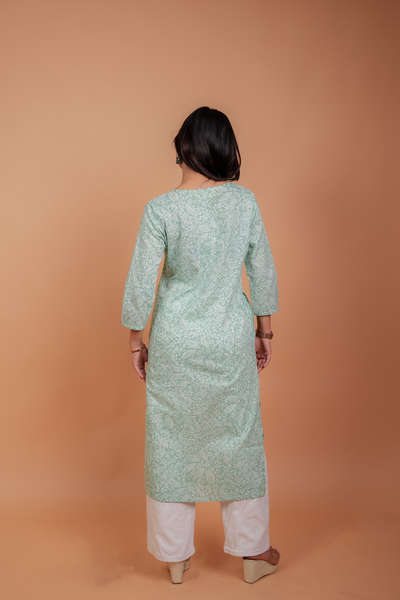 KAAMUNA- PISTA COTTON KURTA WITH WHITE LEAVES AND FLOWERS
