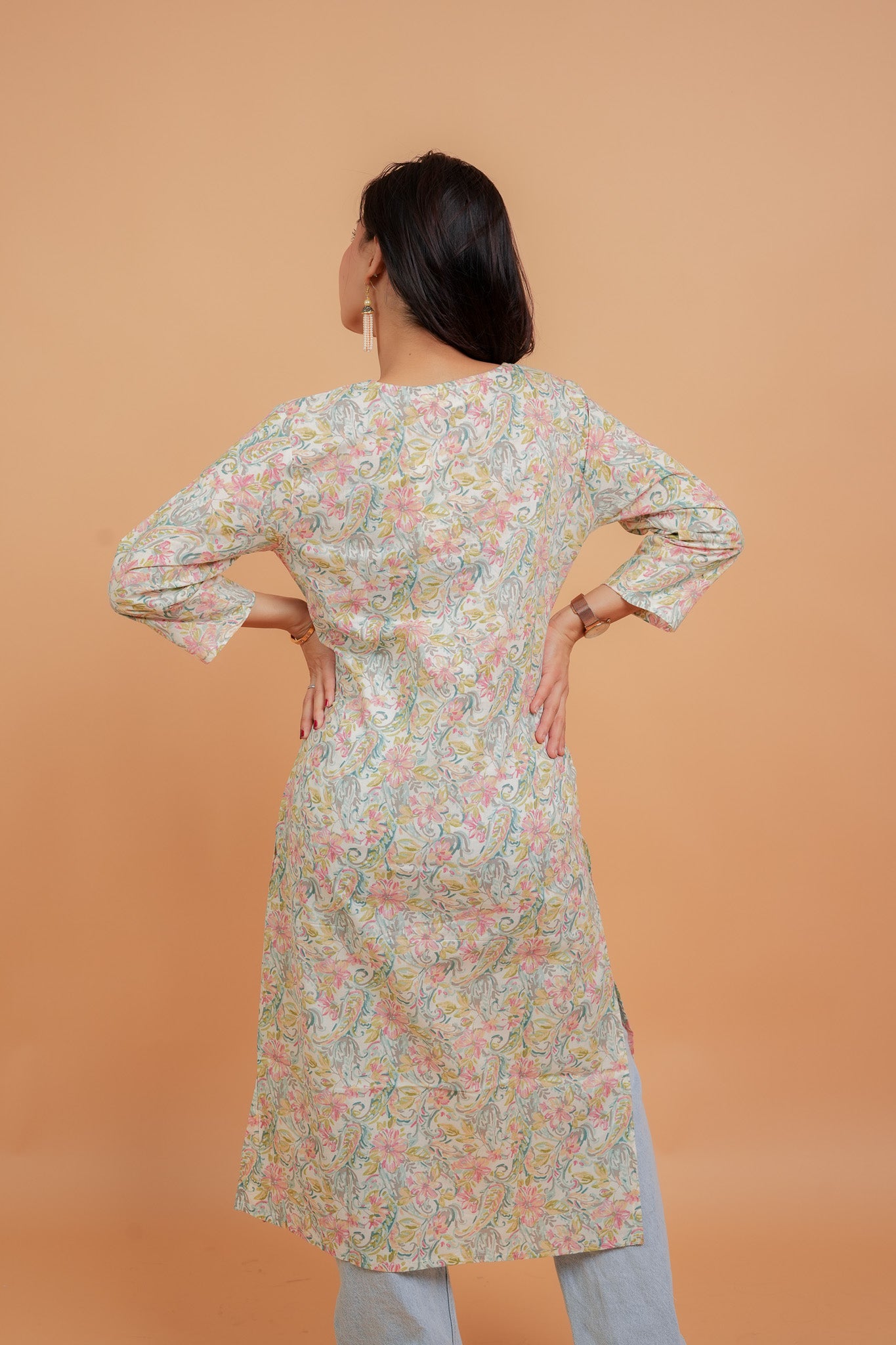 Kalapi-Cream round neck straight cotton kurta