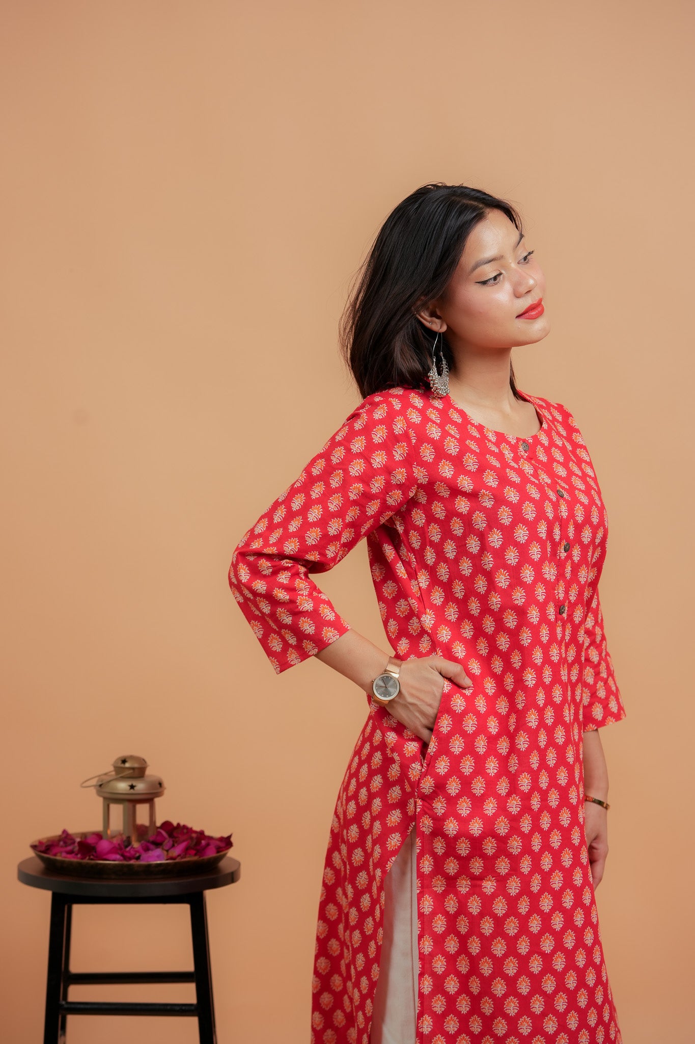 KANTHIA- RED COTTON KURTA WITH BOOTI