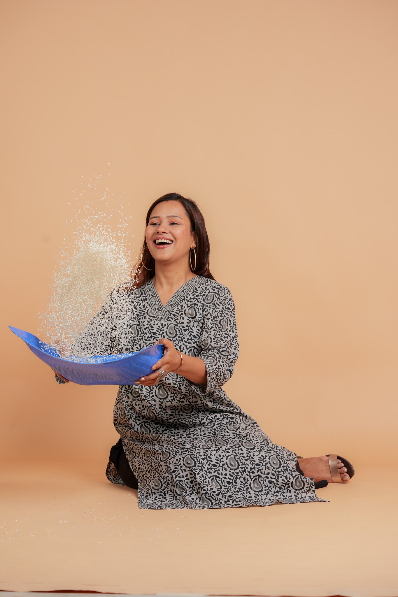 KASHMIRA- BLACK AND GREY COTTON BOTANICAL PRINT KURTA