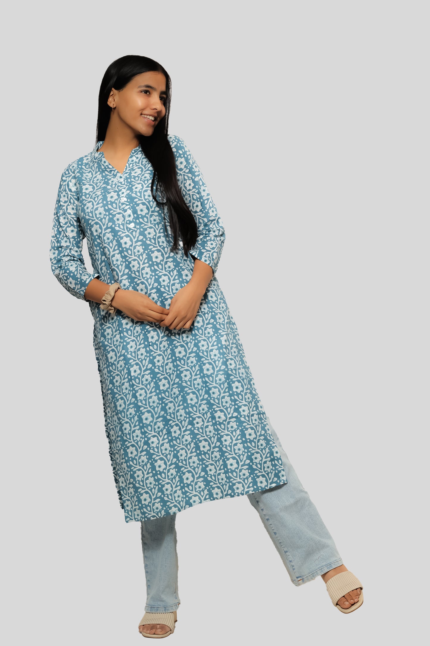 Kasturi-Grey cotton straight kurta