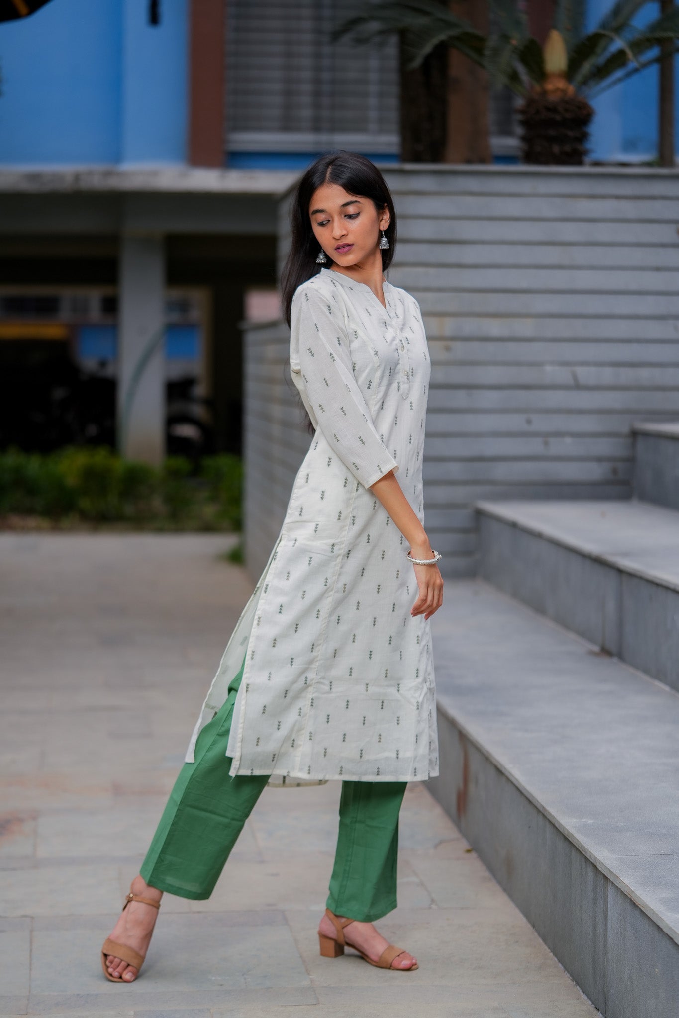 LARYA - HANDLOOM WHITE AND GREEN KURTA PANT