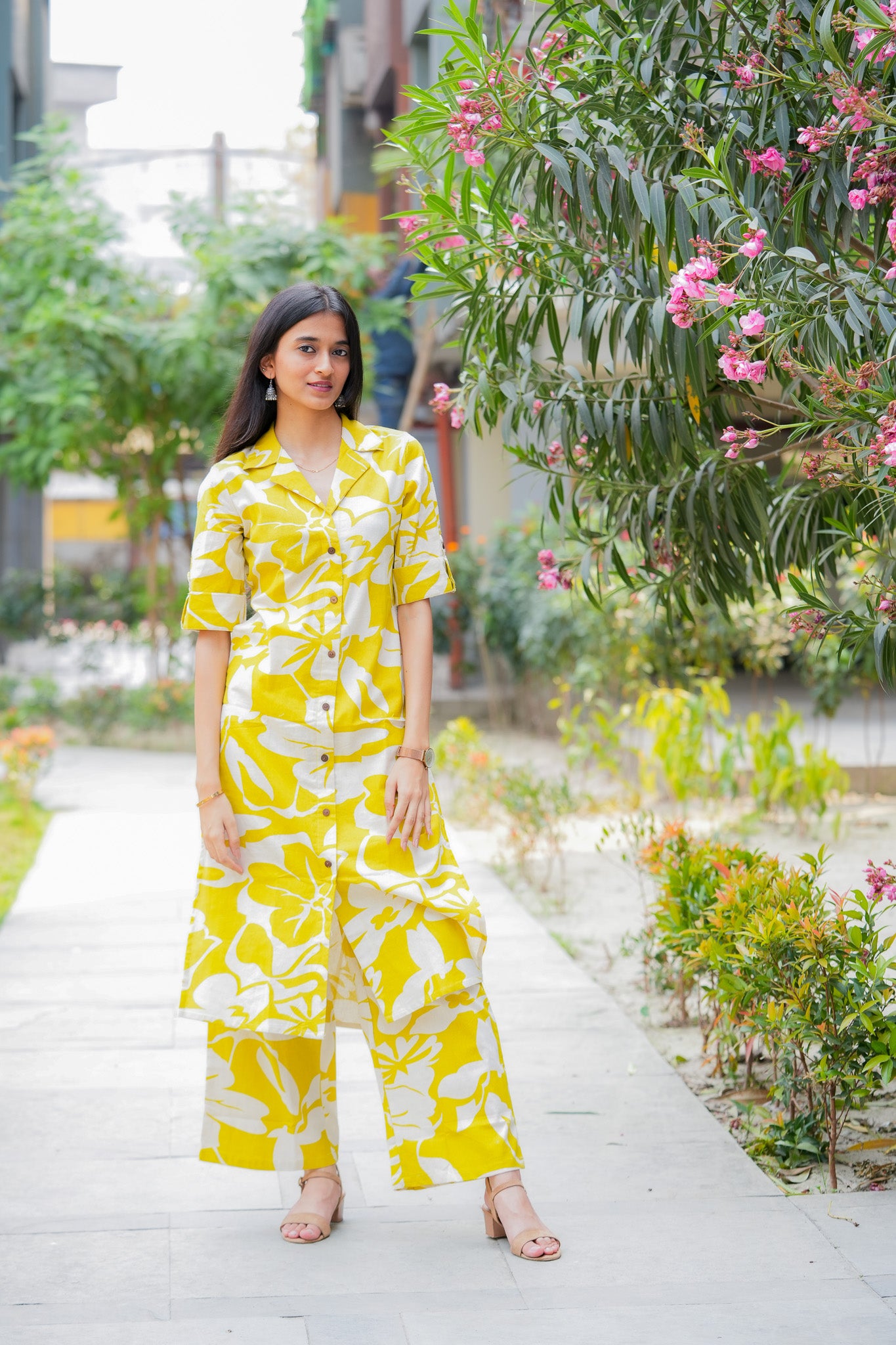 LATVA - GREEN CO-ORD SET WITH BAND COLLAR