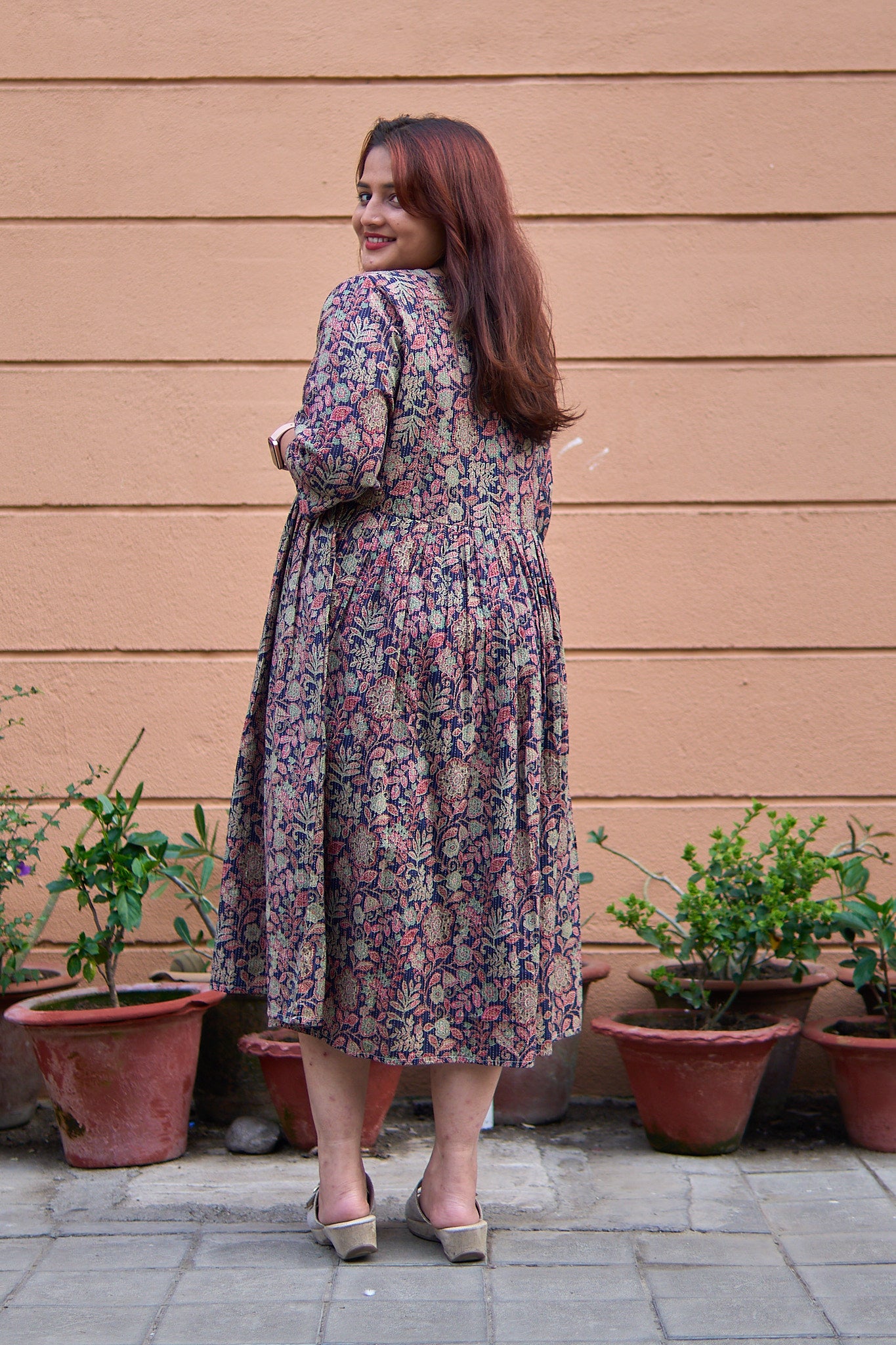 Maalavi-Navy cotton katha flower print maternity and nursing kurta