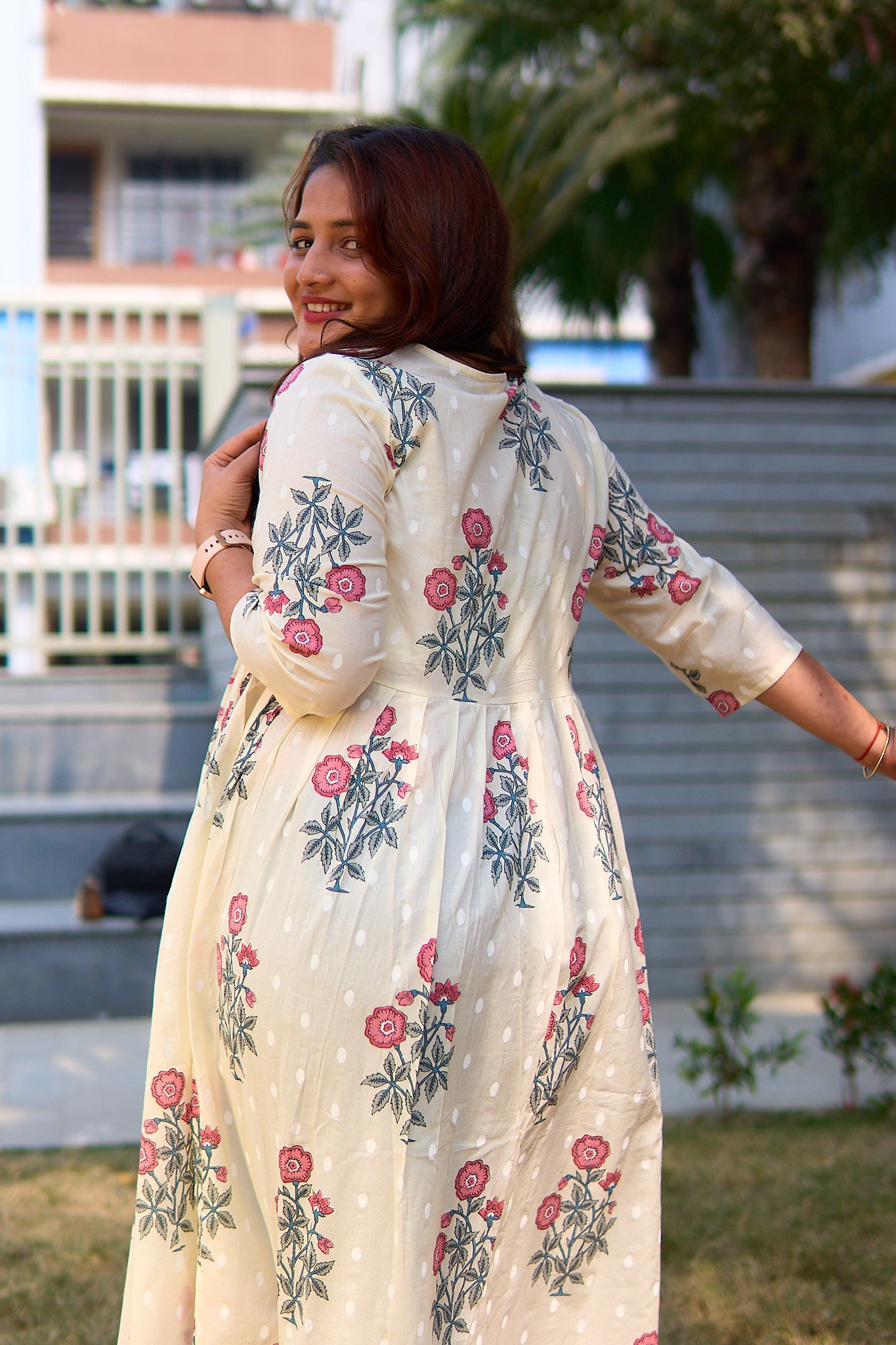 Mahira-Cream and big pink booti maternity and nursing kurta