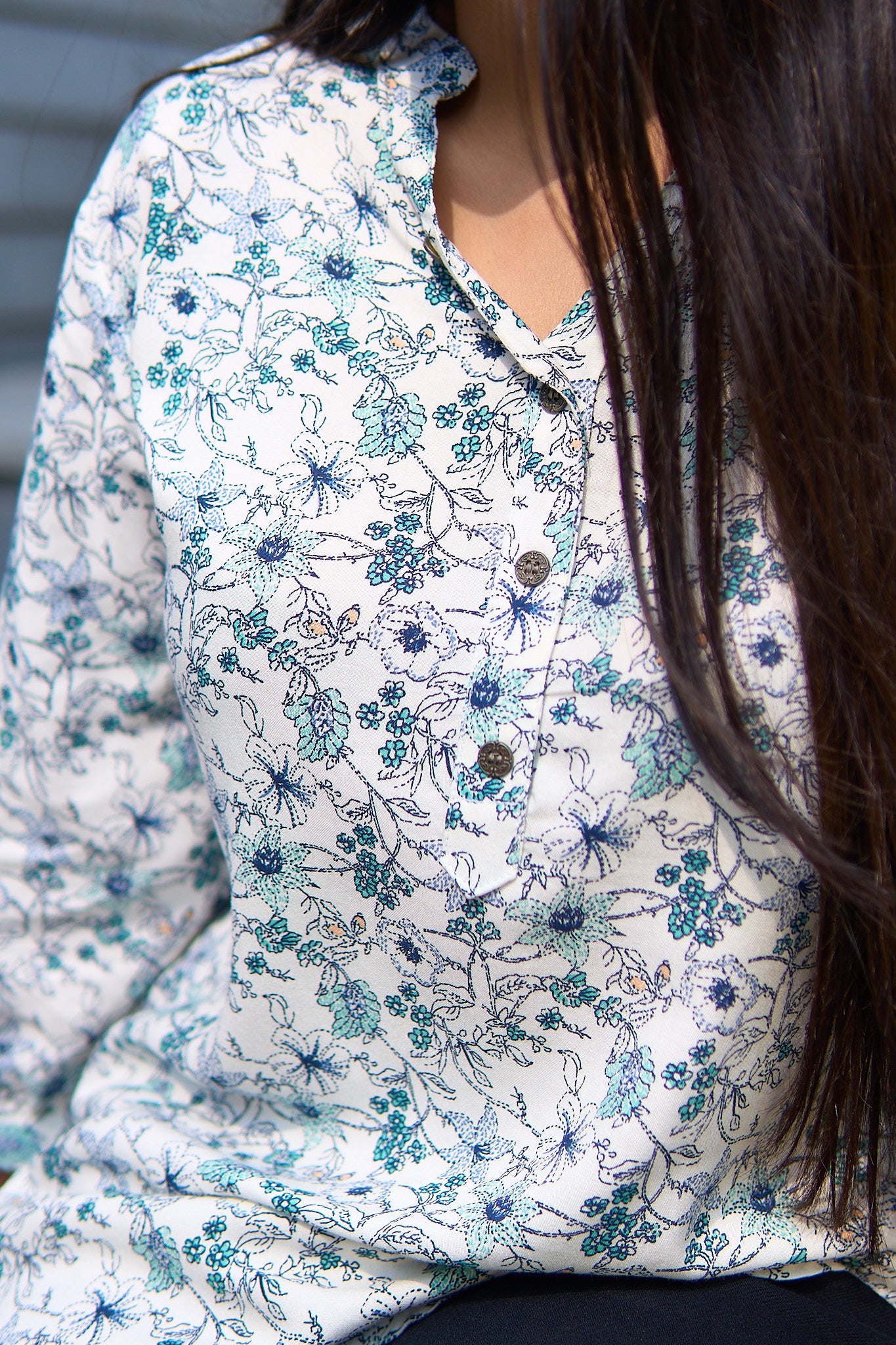 Pranavi-Elegant floral jaal print