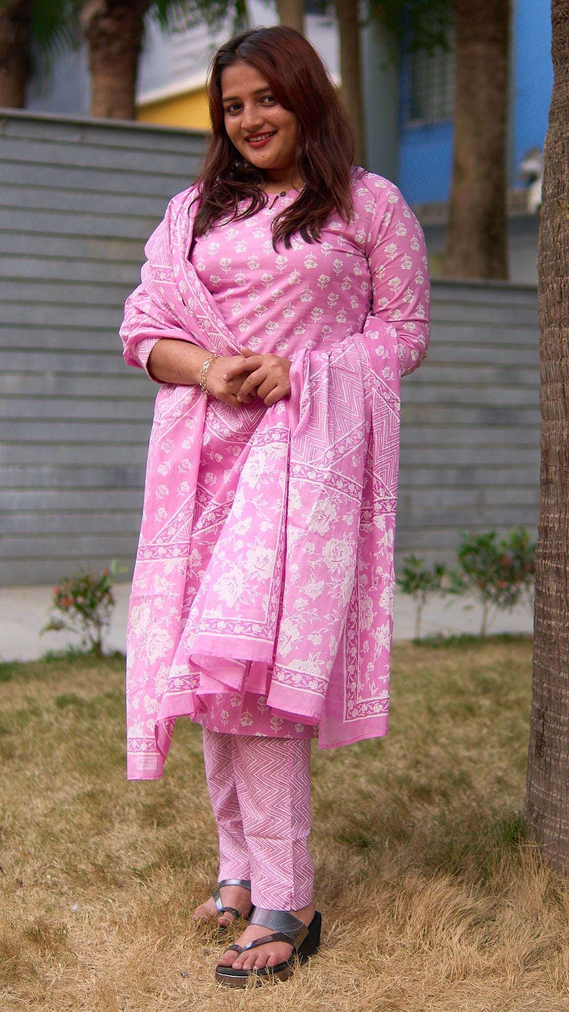Aaina-Khari print cotton straight kurta set