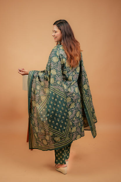 Aaliya-Dark green cotton kurta set with mul dupatta