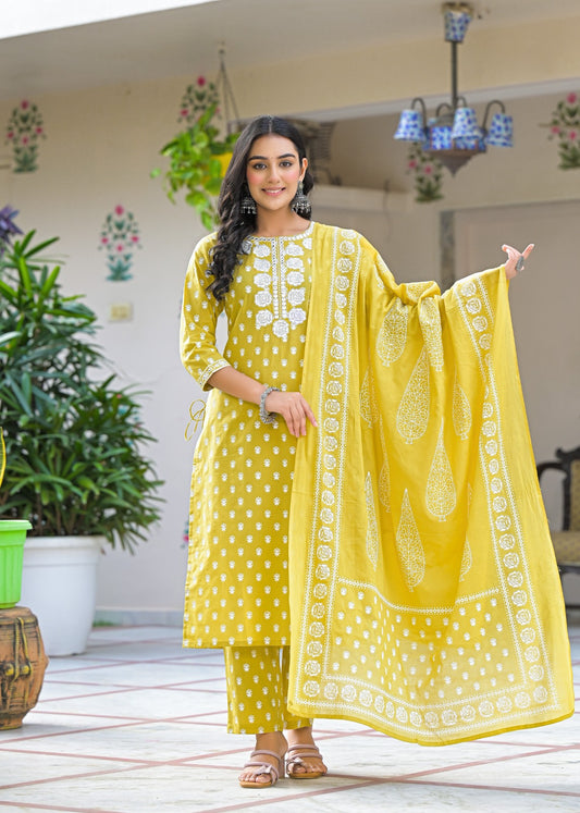 Aapti-Mustard cotton kurta set with embriodered neckline