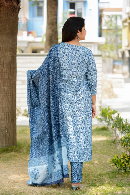 ADAVA- INDIGO BLUE KURTA SET WITH DUPATTA