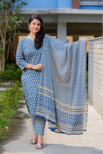 ADHISA- NAVY KURTA SET WITH DUPATTA