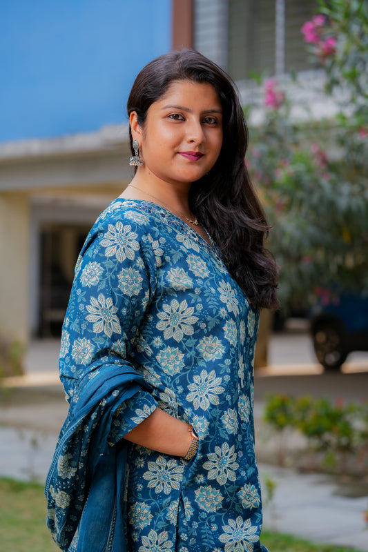 ADITHI- NAVY KURTA SET WITH DUPATTA