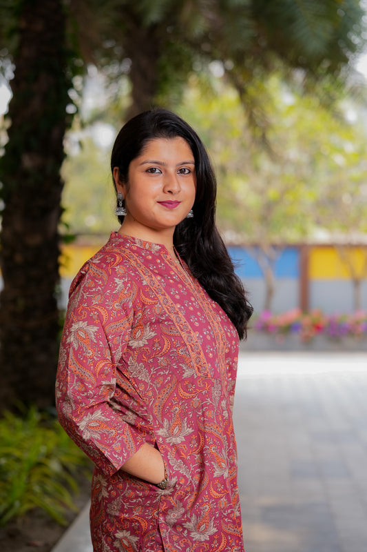 AIRA-MAROON KURTA SET WITH DUPATTA