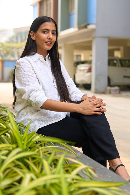 Chara- White cotton hakoba women shirt