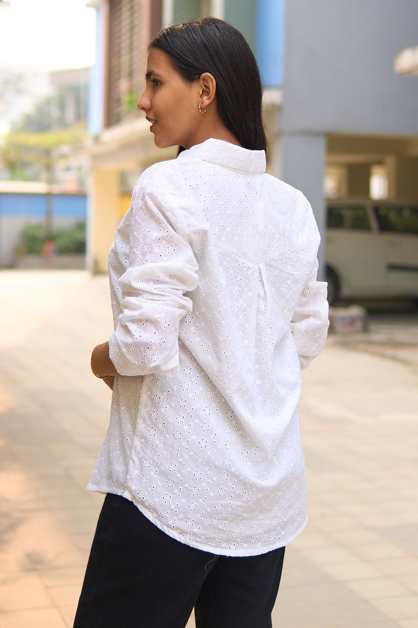 Chara- White cotton hakoba women shirt