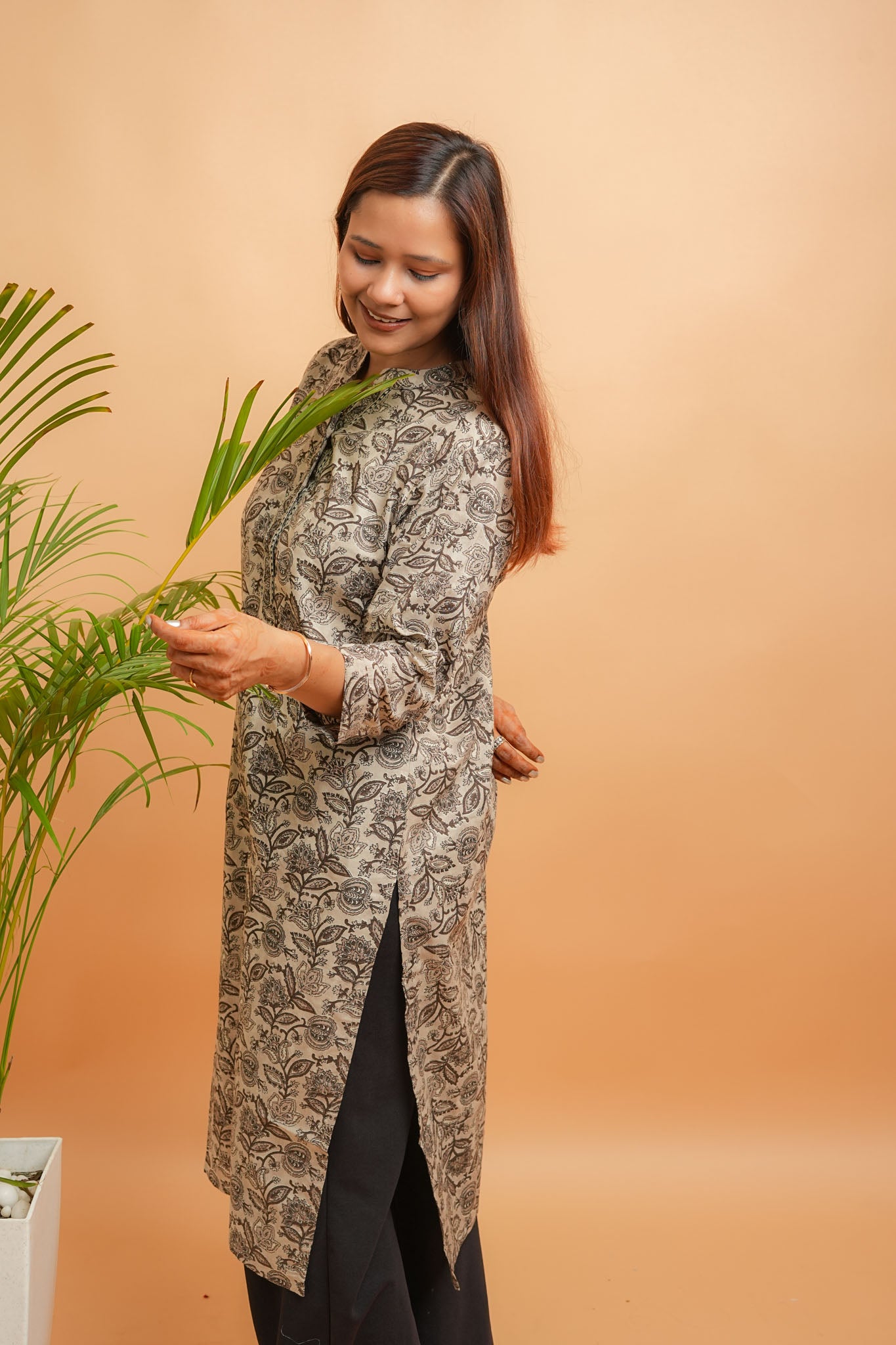 Kaalaka-Cotton floral print brown kurta