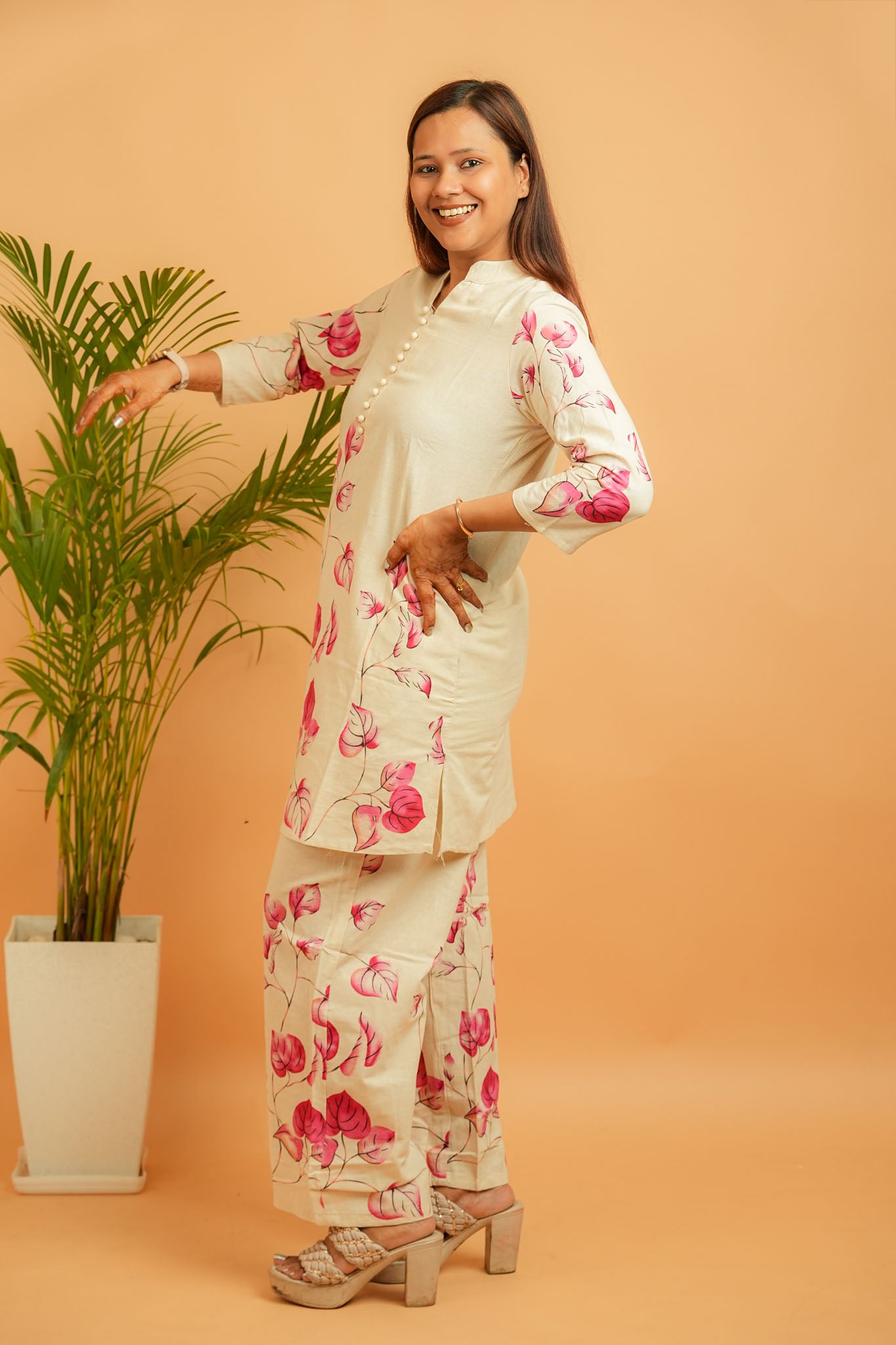 LAKHI- NATURAL & PINK COTTON FLEX CO-ORD SET