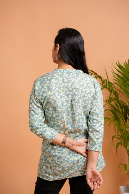 PRAKRITI-GREEN RAYON TUNIC WITH WHITE DAISIES