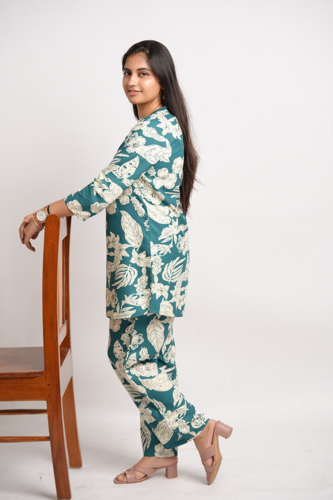LAISA- GREEN AND CREAM CO-ORD SET