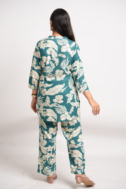 LAISA- GREEN AND CREAM CO-ORD SET
