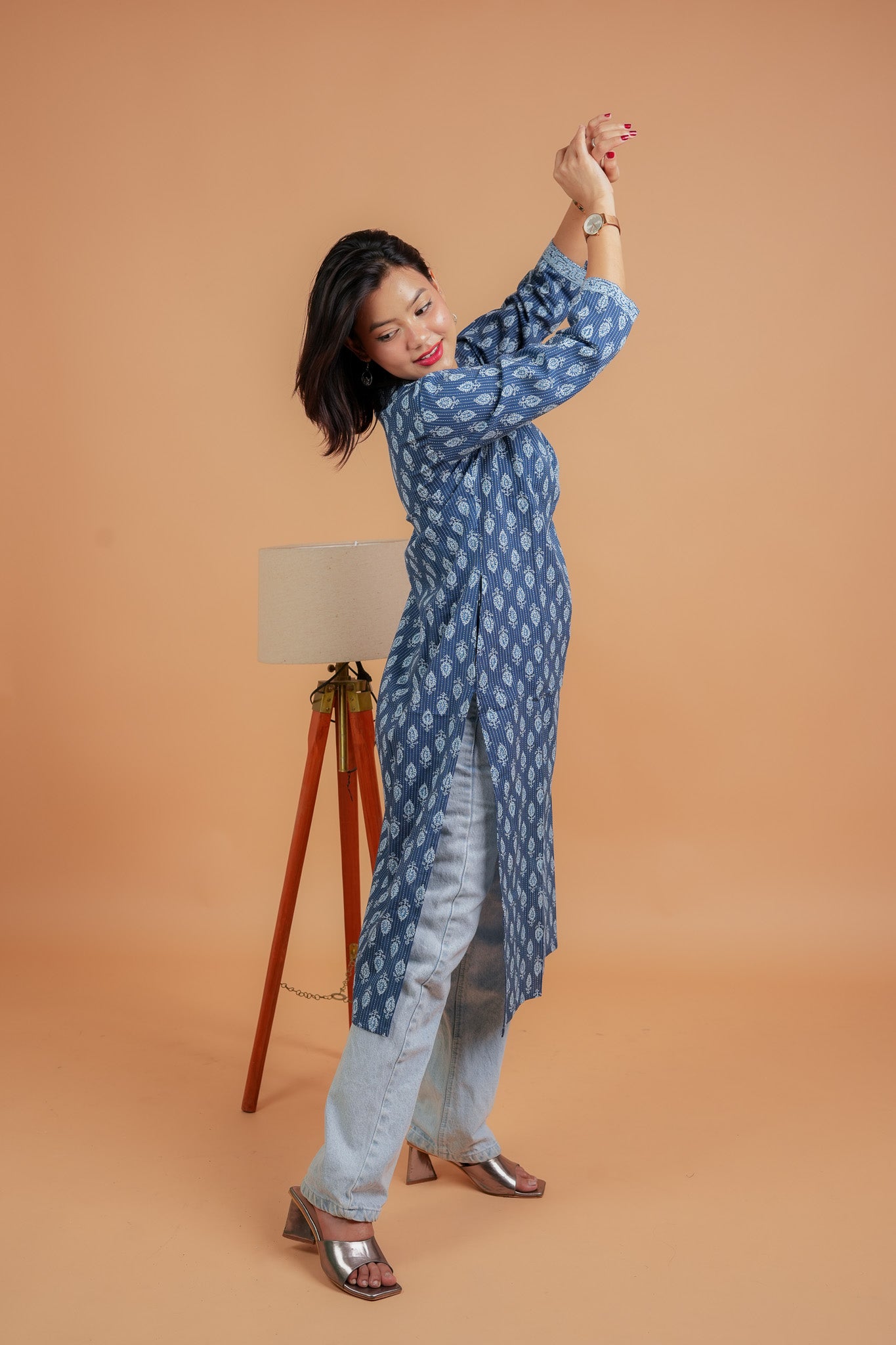 Kaakali-Indigo cotton katha kurta