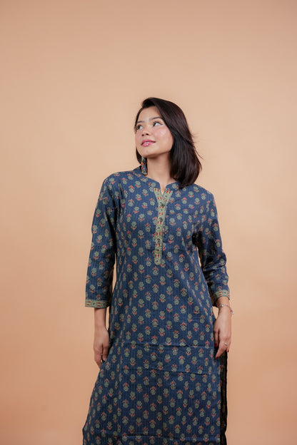 KAAMADA- NAVY COTTON KATHA KURTA