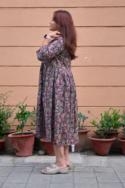 Maalavi-Navy cotton katha flower print maternity and nursing kurta