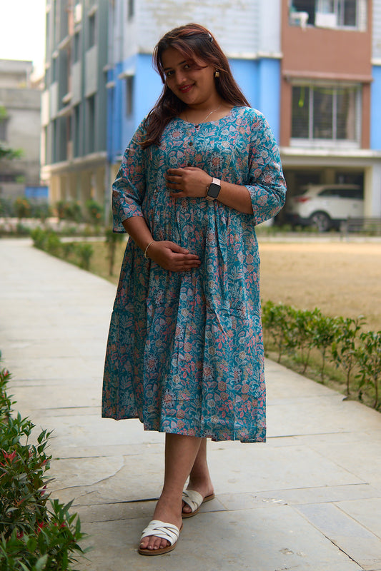 Maalini-Cotton Zaded blue maternity and nursing kurta