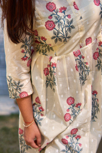 Mahira-Cream and big pink booti maternity and nursing kurta